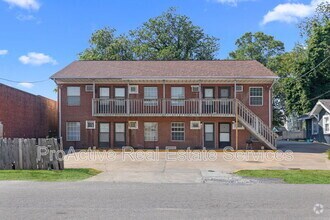 Building Photo - 1129 Green St