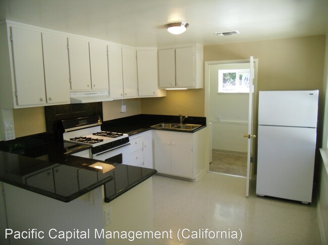 Building Photo - 2 br, 1 bath House - 5650 Rosario Ave