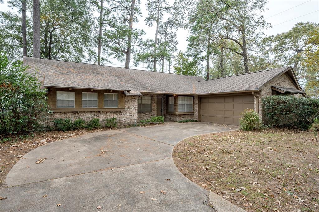 Foto principal - 226 Spring Pines Dr