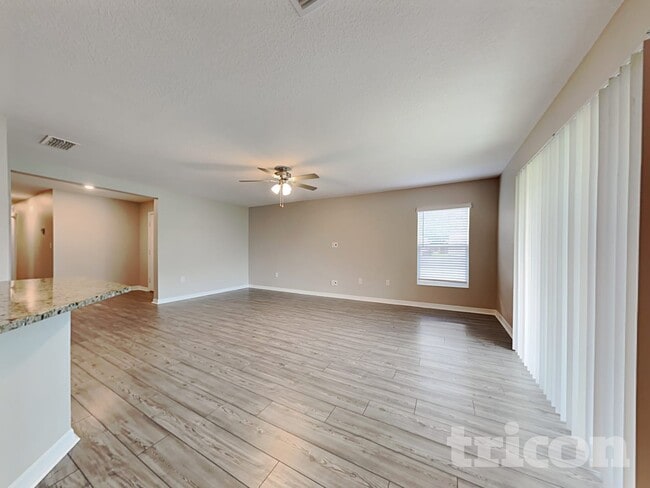 Building Photo - 304 Kensington View Dr