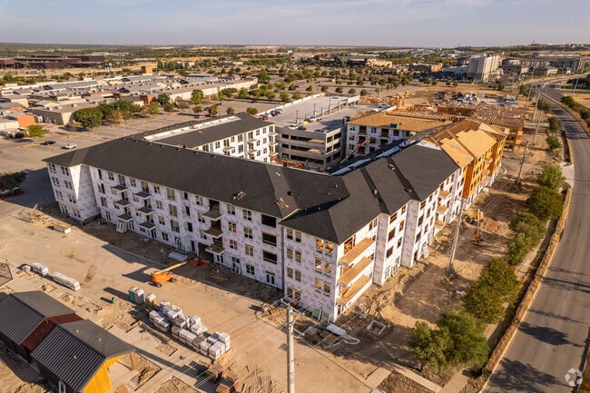 Building Photo - Lantana Round Rock