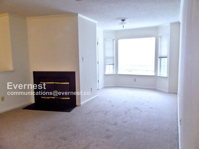 Foto del edificio - 105K Stratford Dr