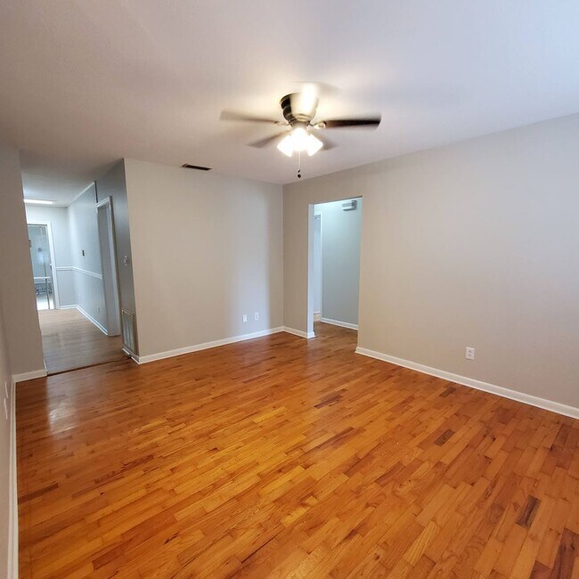 Foto del edificio - Modern Comforts and Serene Living: Your Ideal Rental Home in Valdosta, Georgia