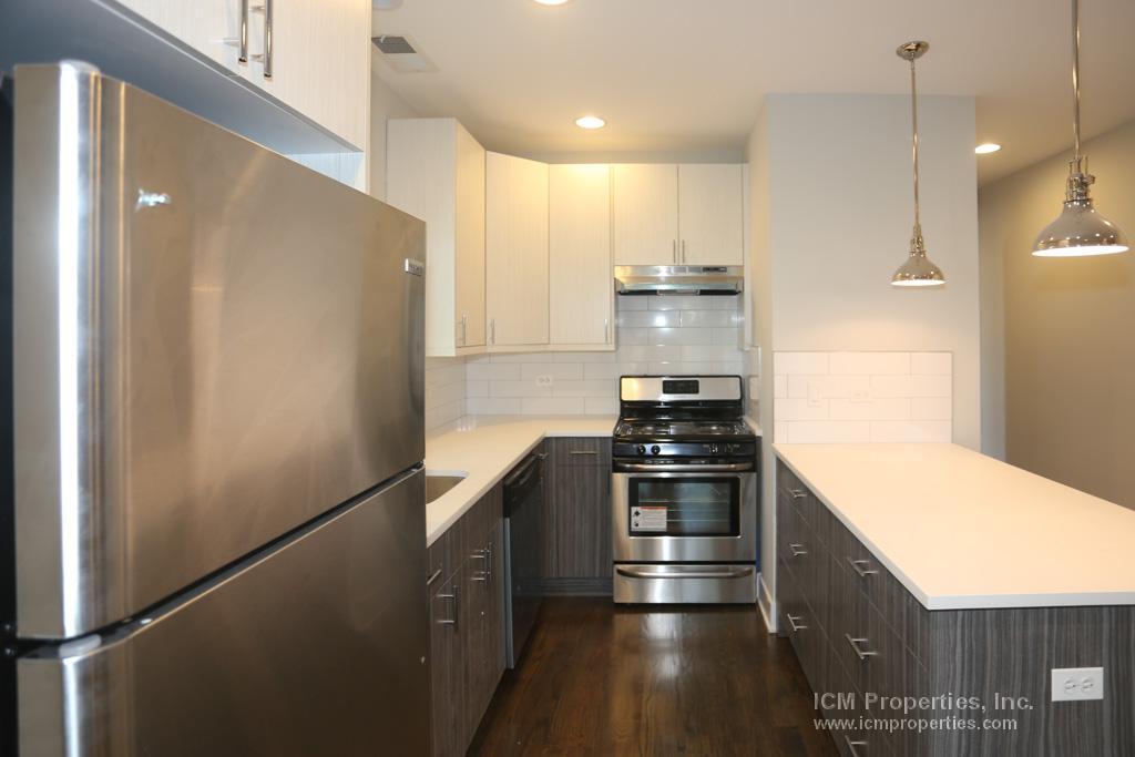 Foto principal - 2626 N Rockwell St