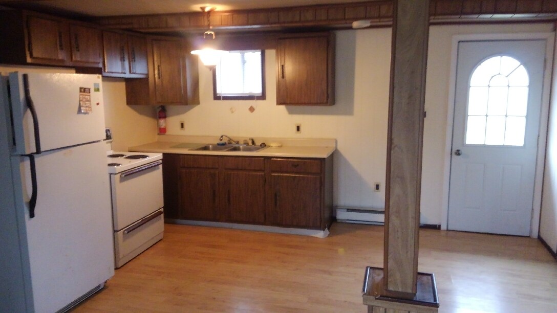 127 Kaufman Church Rd Unit 1, Davidsville, PA 15928 Apartments in