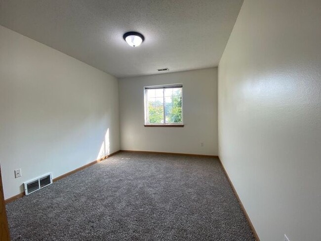 Building Photo - $1,050 | 2 Bedroom, 1 Bathroom Apartment | Pet Friendly* | Available for August 1st, 2026 Move In!