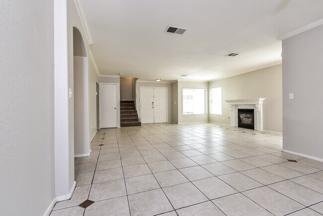 Building Photo - 4841 Villa Elisa Cir