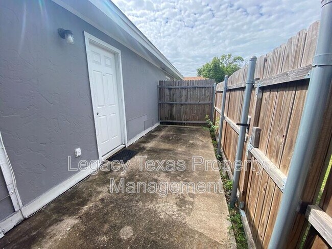 Foto del edificio - 1419 W Kilpatrick St