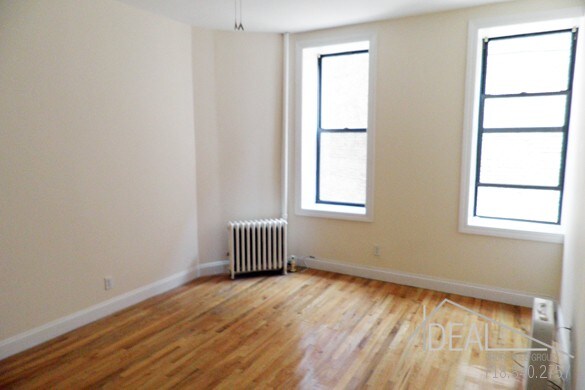 Primary Photo - 915 Washington Ave