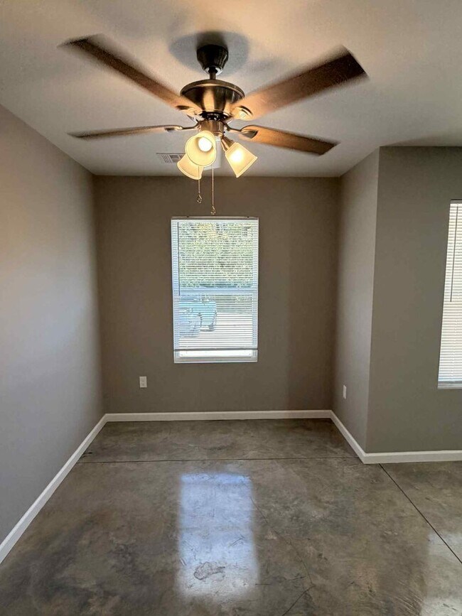 Foto del edificio - *CM 297-299 S. 4th St