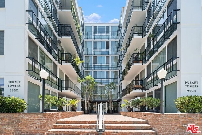 Building Photo - 9950 Durant Dr