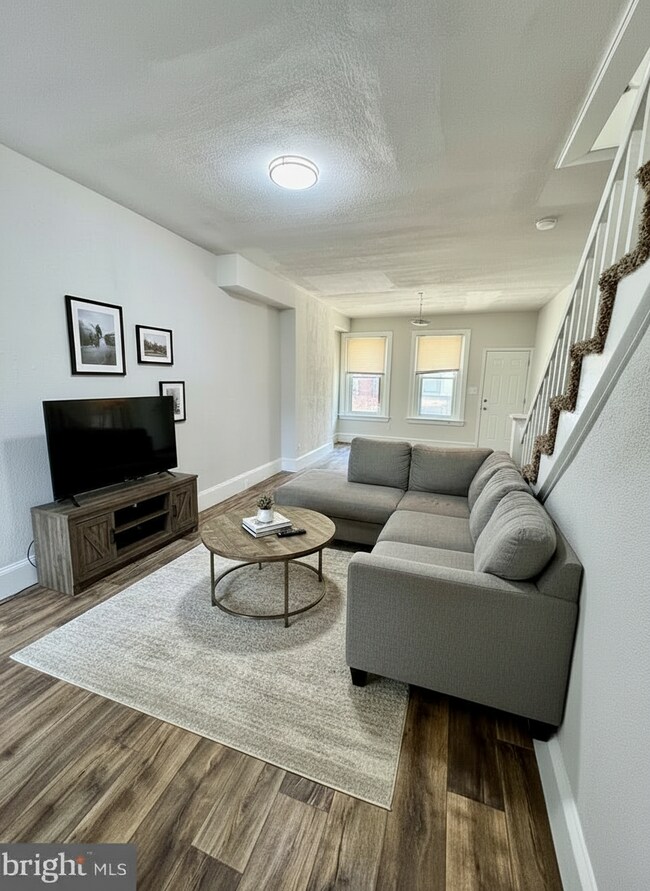 Foto del edificio - 2055 E Stella St