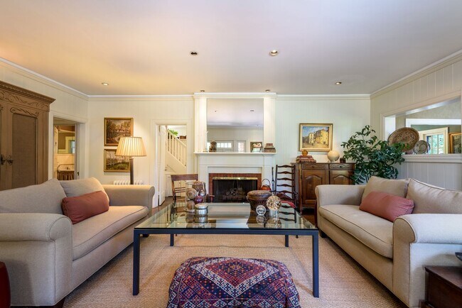 Building Photo - Vintage Craftsman Atherton Estate with Mod...