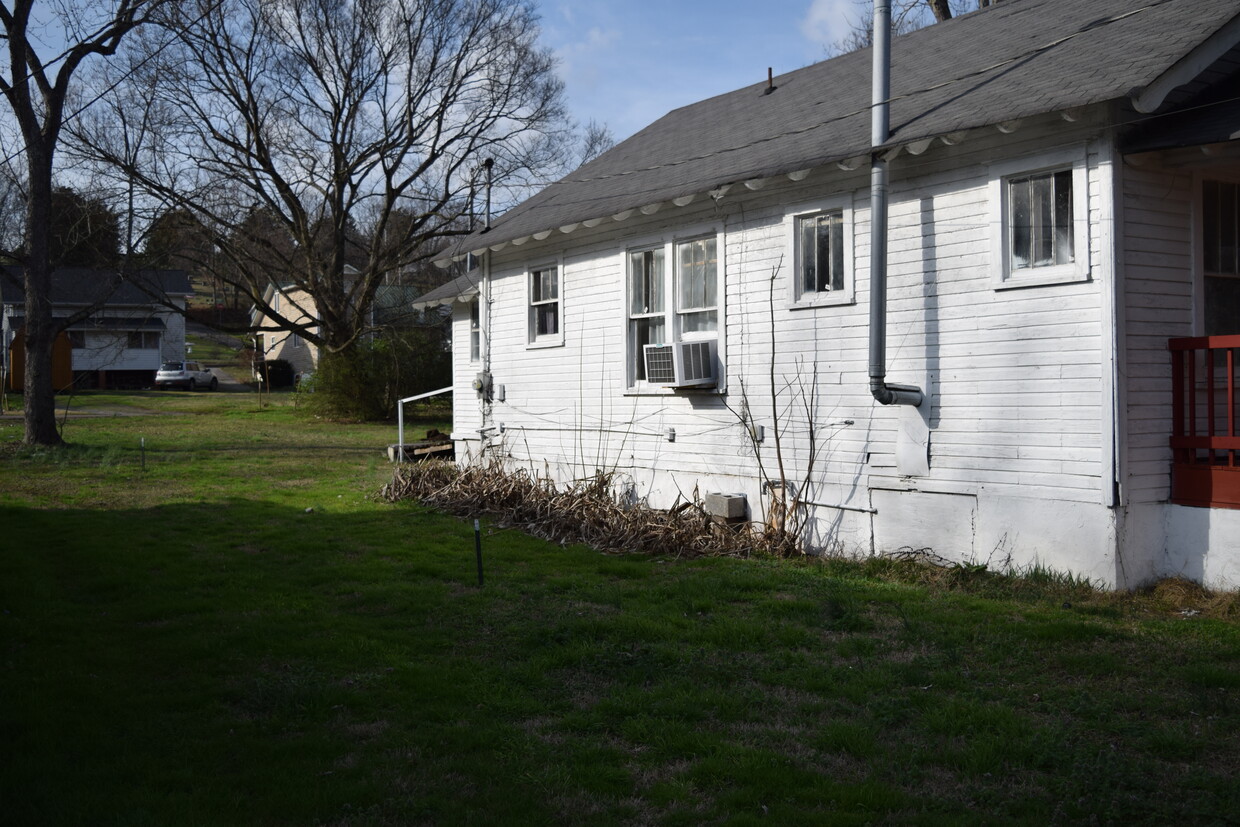 Foto del edificio - 1166 Church St SE