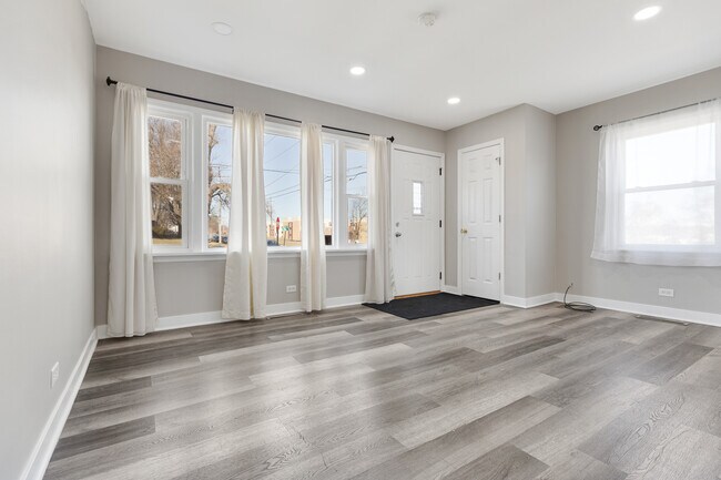 Foto del edificio - 301 Mill St