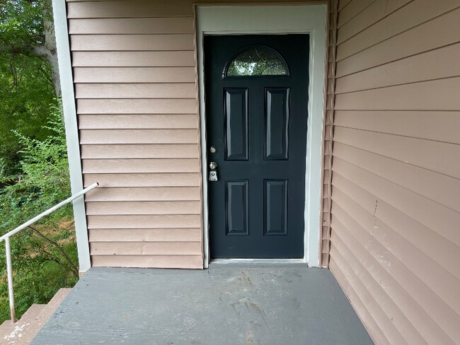 Foto del edificio - 410 E Day St