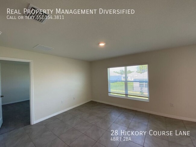 Building Photo - 28 Hickory Course Ln
