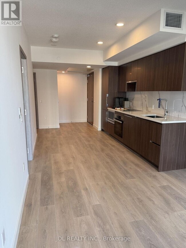 Building Photo - 1 Concord Cityplace Wy