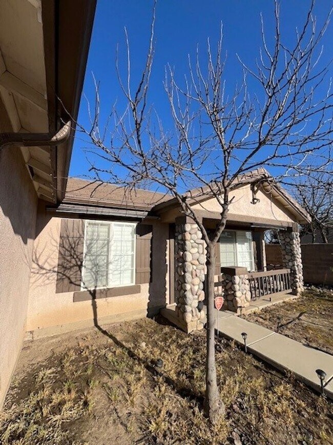 Foto del edificio - 402 N Amador St