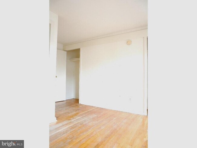 Foto del edificio - 409-15 S 11th St