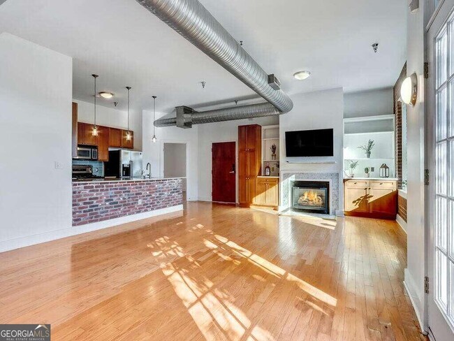 Building Photo - 1158 Ponce De Leon Ave NE