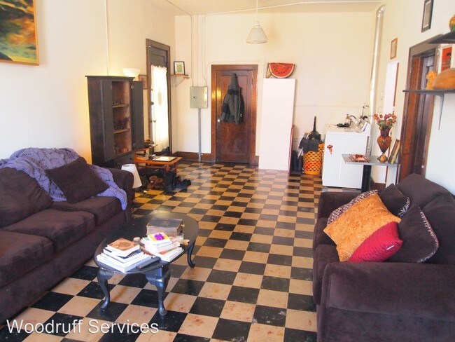 Foto del edificio - 213-213 W Main St