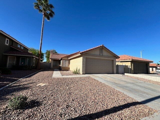 Foto principal - 2526 Wolverton Ave