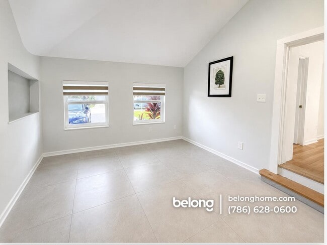 Building Photo - 1504 Funston St