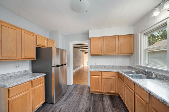 Foto del edificio - 817 Dorchester Ave SW