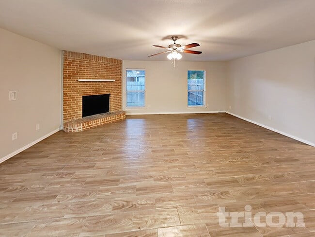 Foto del edificio - 836 Greenridge Dr