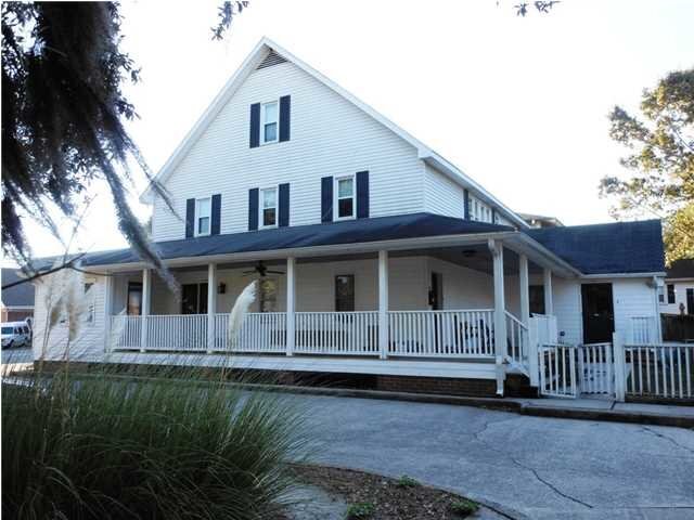 Building Photo - 627 Rutledge Ave