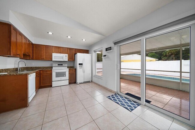 Foto del edificio - 5726 Ridgestone Dr