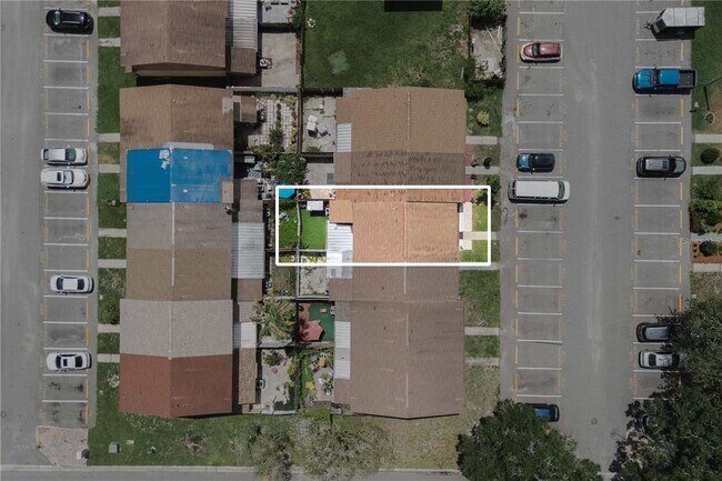 Building Photo - 4008 Pine Limb Ct