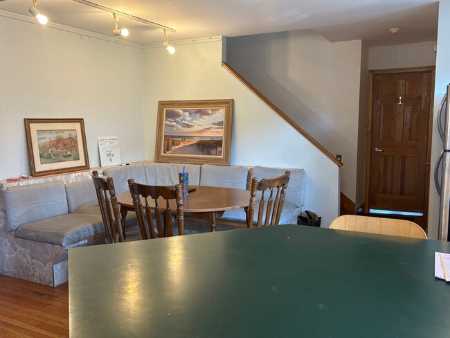 Photo - 1446 Cambridge St Apartment