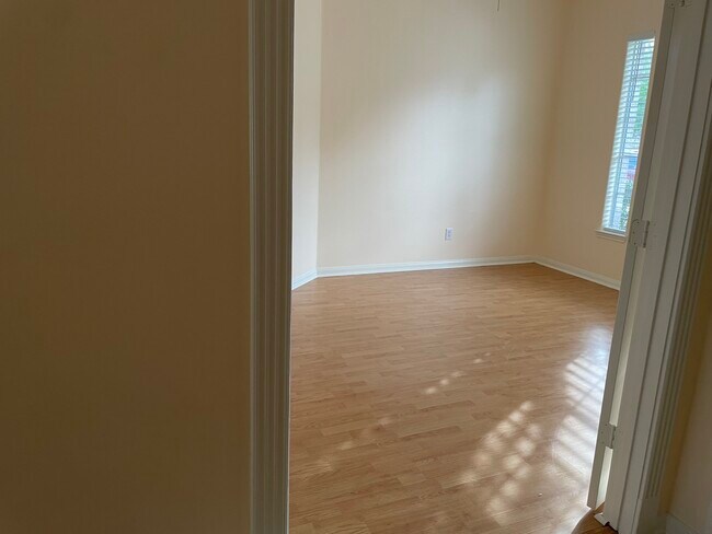 Foto del edificio - 12927 Lindsey Ln