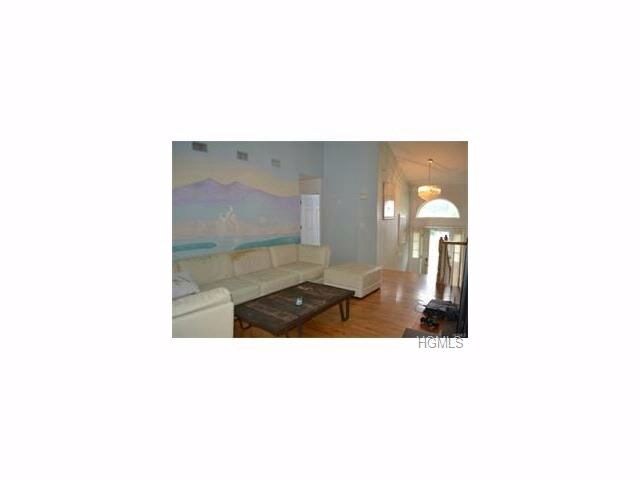 Building Photo - 3 Pulver Pl