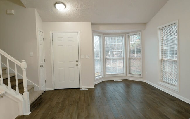 Building Photo - 1195 Kibbe Cir NW