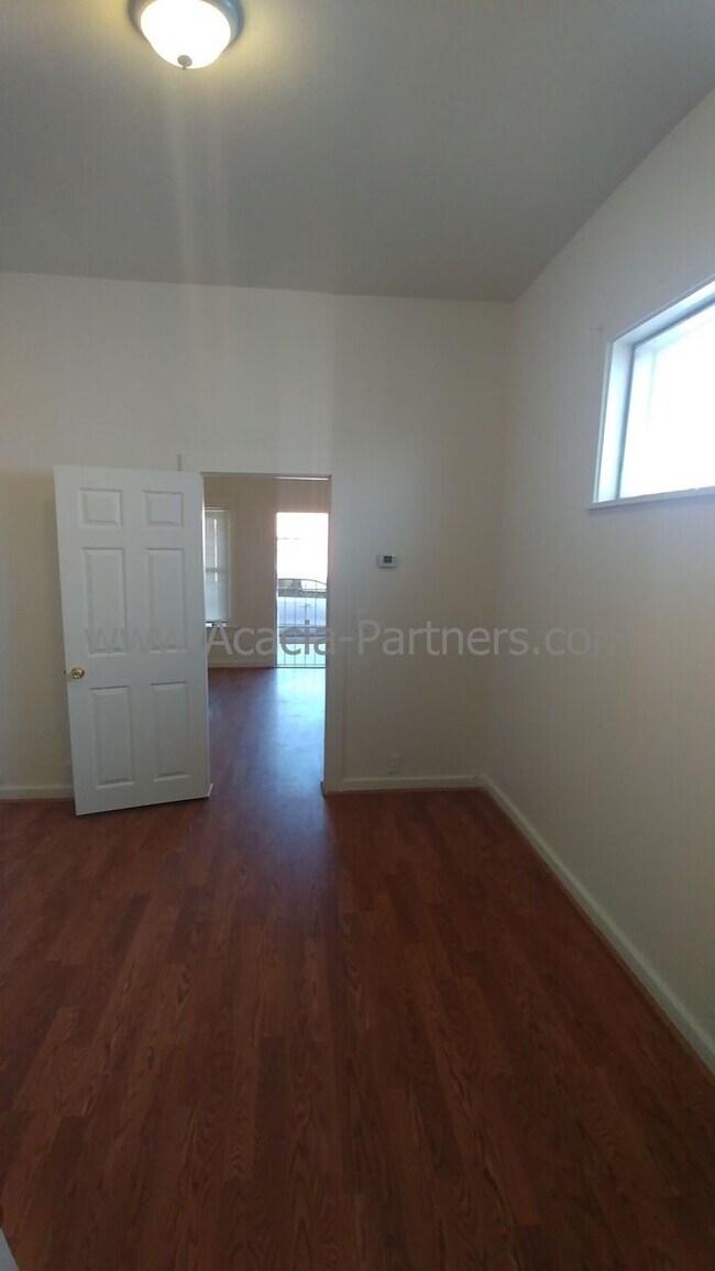 Building Photo - Charming One Bedroom in Barrio Anita