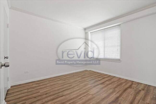 Building Photo - Newly Renovated (2024)