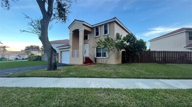 Building Photo - 8274 SW 42nd Ct