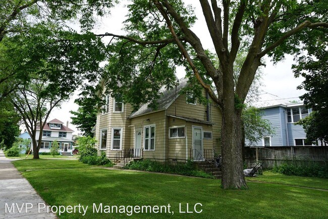 Building Photo - 5 br, 2 bath House - 1502 Wood St.