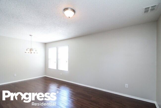 Building Photo - 8737 Hunters Point Way