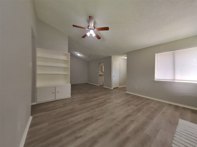Building Photo - 6329 Porterway Dr
