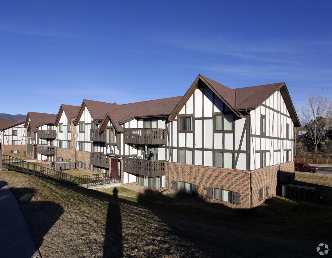 Building Photo - Berkshire Apartments