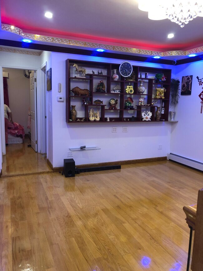 Foto del edificio - 5291 79th St