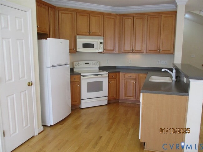 Building Photo - 4127 San Marco Dr