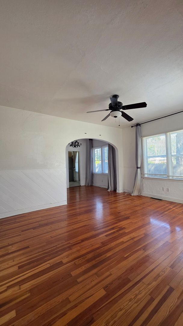 Foto del edificio - 2 Bedroom 1 Bath Single Family Home