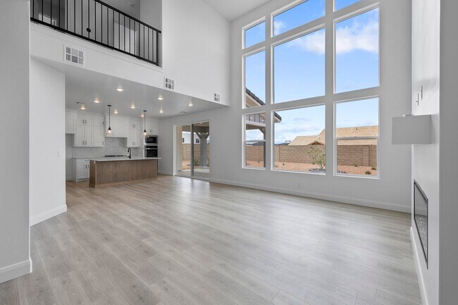 Foto del edificio - 646 Grn Mountain Dr