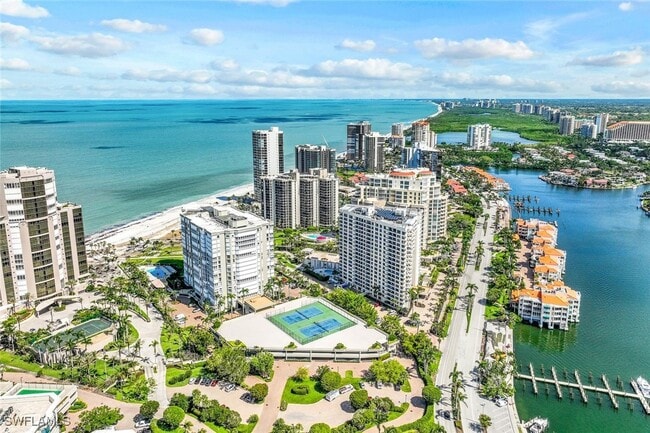 Building Photo - 4401 Gulf Shore Blvd N