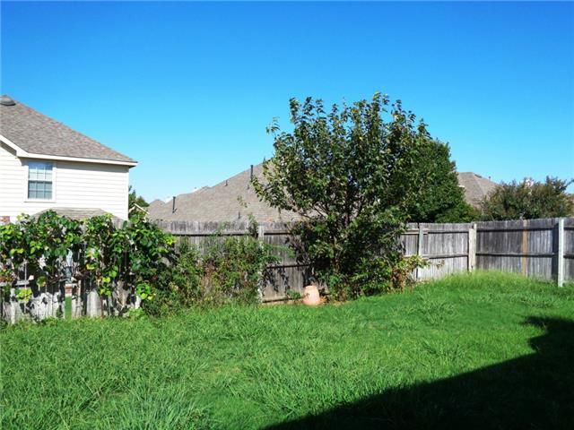 Building Photo - 8164 Hosta Way